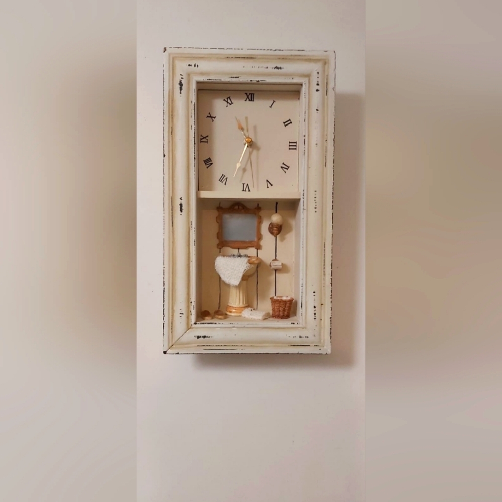 Shabby chic box frame clock